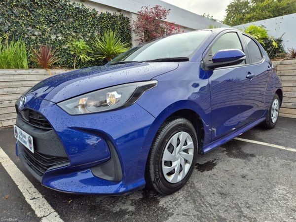 Toyota Yaris Hatchback, Petrol Hybrid, 2022, Blue