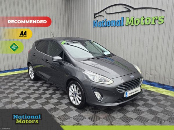 Ford Fiesta Hatchback, Petrol, 2017, Grey
