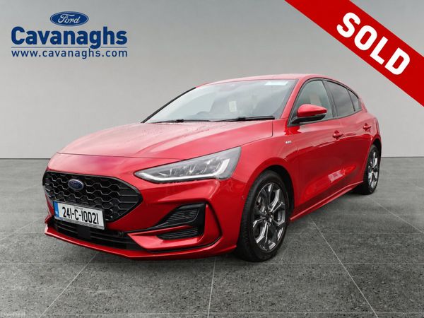 Ford Focus Hatchback, Petrol, 2024, Red