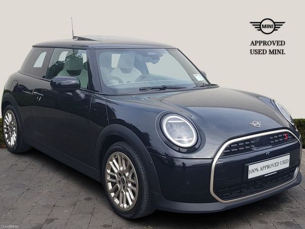 Mini Cooper Hatchback, Petrol, 2025, Black