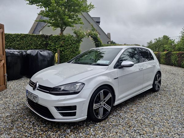 Volkswagen Golf Hatchback, Petrol, 2014, White