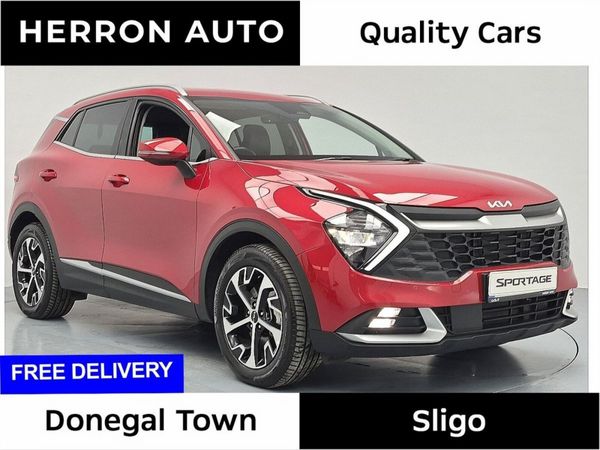 Kia Sportage SUV, Petrol Hybrid, 2023, Red