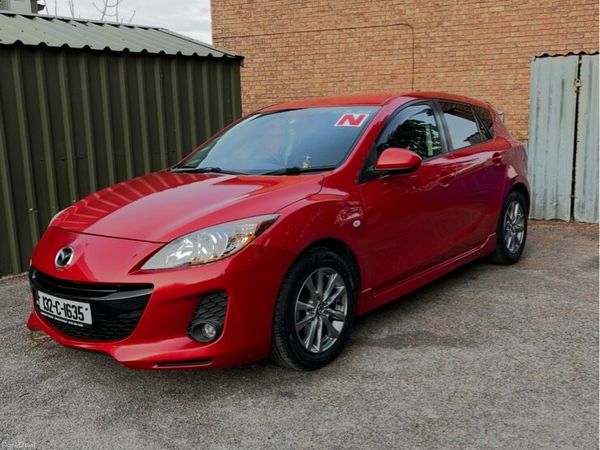 Mazda Mazda3 Hatchback, Diesel, 2013, Red