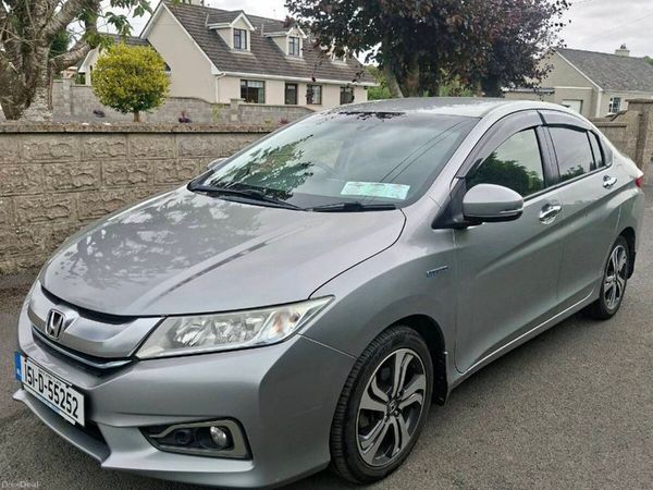 Honda Grace Saloon, Petrol Hybrid, 2015, Silver