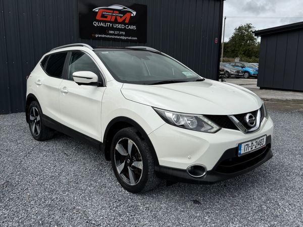 Nissan Qashqai SUV, Petrol, 2017, White