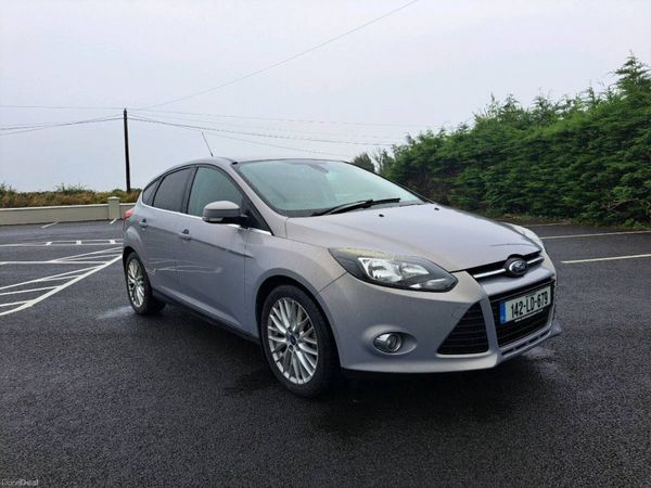 Ford Focus Hatchback, Petrol, 2014, Silver