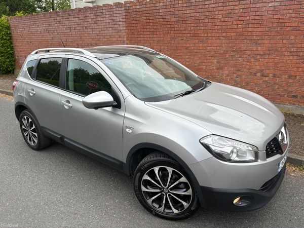 Nissan Qashqai Hatchback, Diesel, 2013, Silver