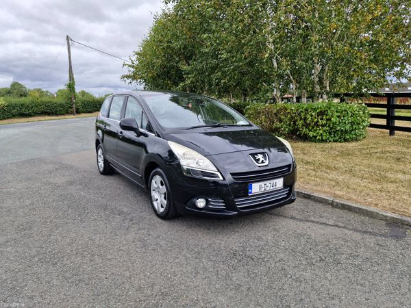 Peugeot 5008 MPV, Diesel, 2011, Black