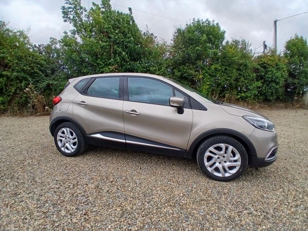 Renault Captur Hatchback, Diesel, 2014, Gold