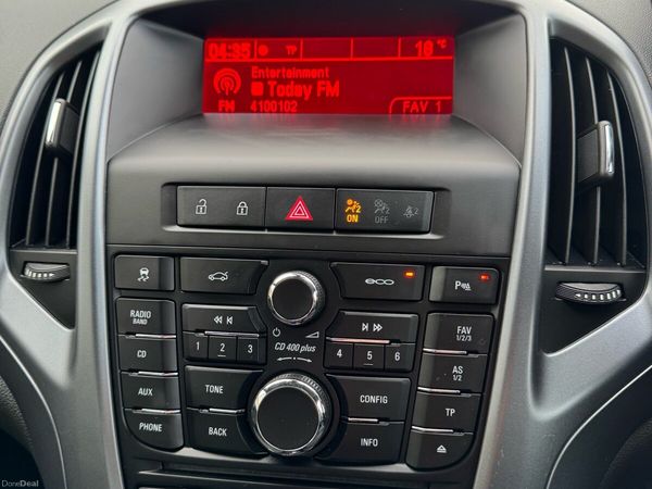 Opel Astra Saloon, Diesel, 2017, Green