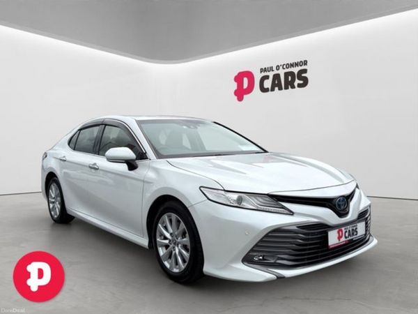 Toyota Camry Saloon, Petrol Hybrid, 2021, White
