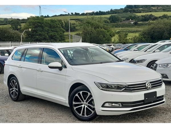 Volkswagen Passat Estate, Petrol, 2016, White