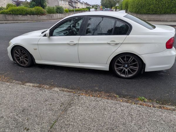 BMW 3-Series Saloon, Diesel, 2011, White