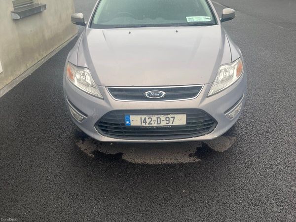 Ford Mondeo Hatchback, Diesel, 2014, Grey