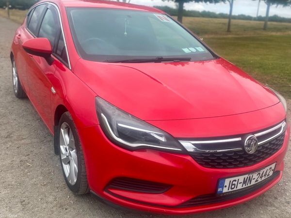 Vauxhall Astra Hatchback, Diesel, 2016, Red