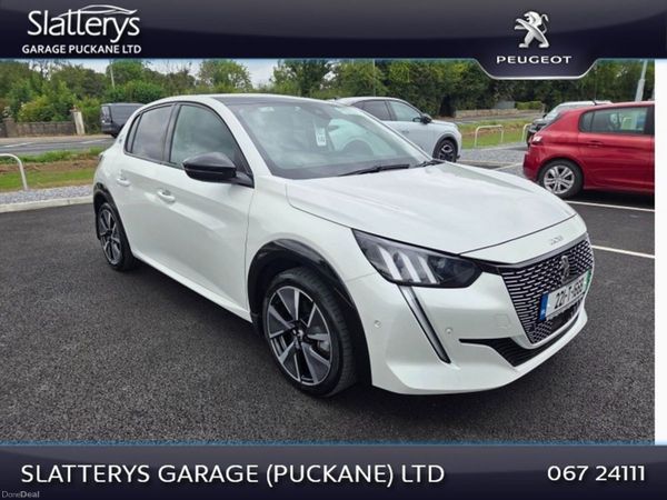 Peugeot 208 Hatchback, Electric, 2022, White