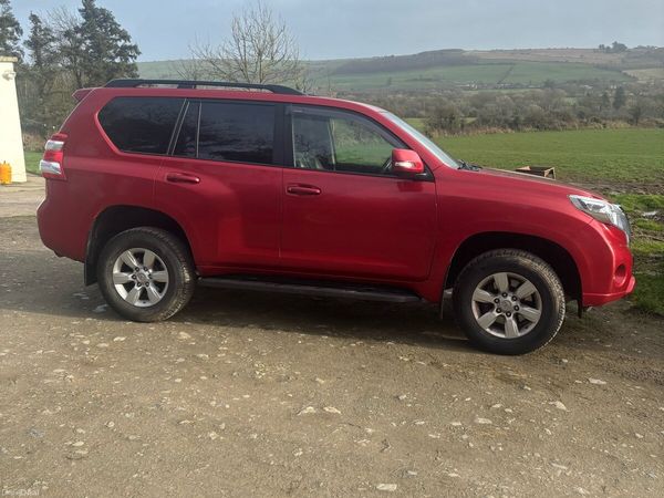 Toyota Land Cruiser SUV, Diesel, 2017, Red