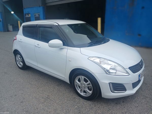 Suzuki Swift Hatchback, Petrol, 2013, White