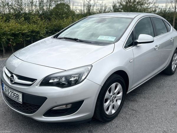 Opel Astra Saloon, Diesel, 2016, Silver