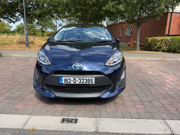 Toyota Aqua Hatchback, Petrol Hybrid, 2018, Blue