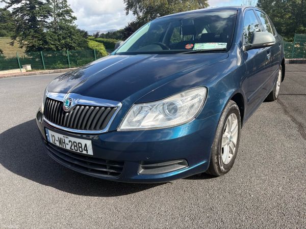 Skoda Octavia Hatchback, Diesel, 2012, Blue