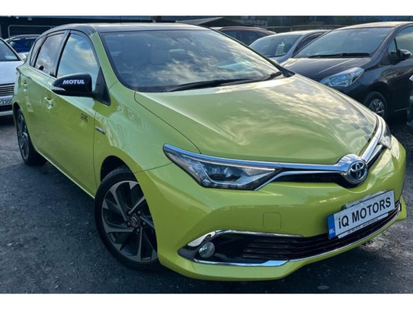 Toyota Auris Hatchback, Petrol Hybrid, 2016, Green