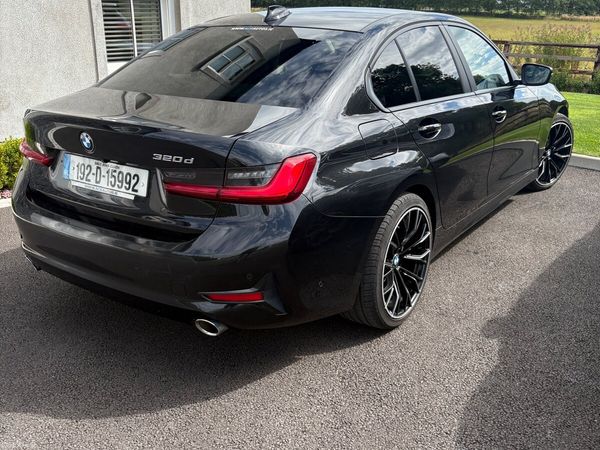 BMW 3-Series Saloon, Diesel, 2019, Black