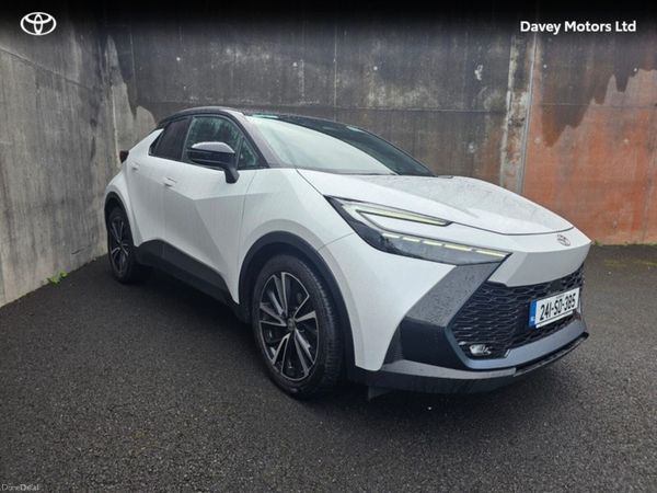 Toyota C-HR SUV, Petrol Hybrid, 2024, White