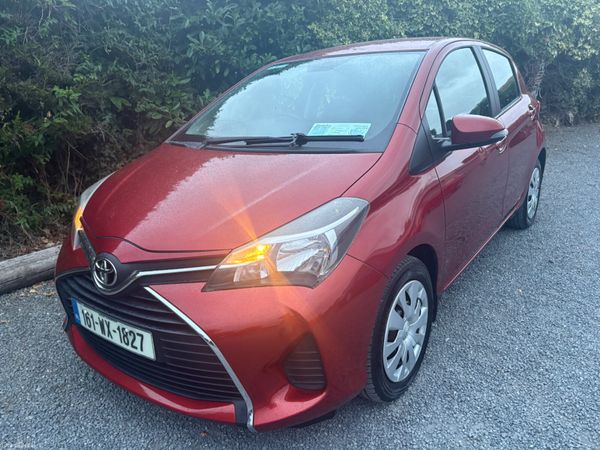 Toyota Yaris Hatchback, Petrol, 2016, Red