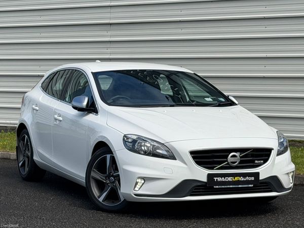 Volvo V40 Hatchback, Diesel, 2013, White