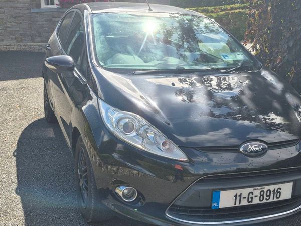 Ford Fiesta Hatchback, Diesel, 2011, Black