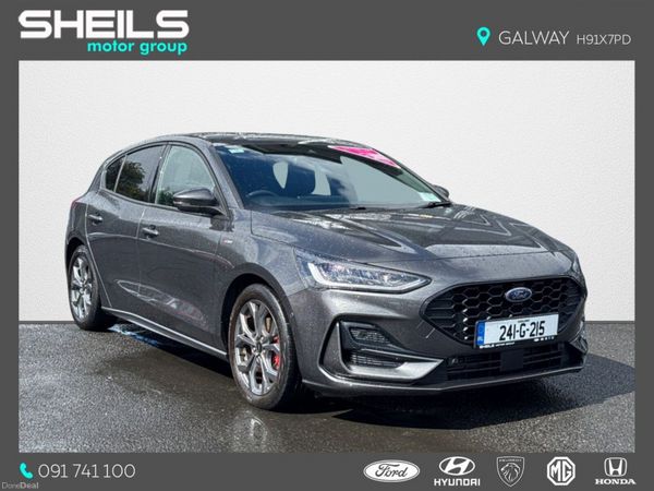 Ford Focus Hatchback, Petrol, 2024, Grey