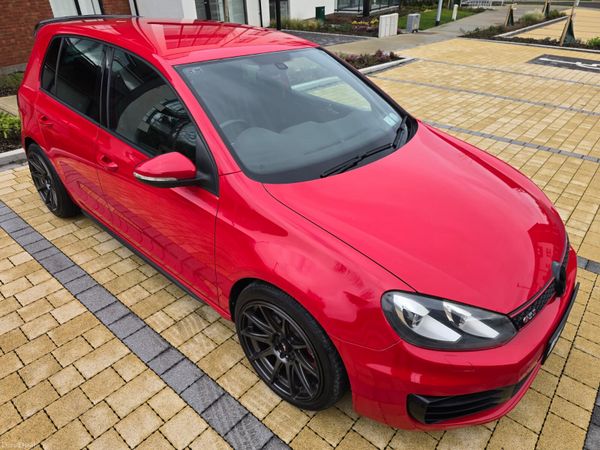 Volkswagen Golf Hatchback, Petrol, 2013, Red