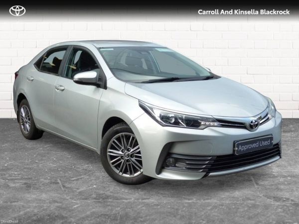 Toyota Corolla Saloon, Petrol, 2018, Silver