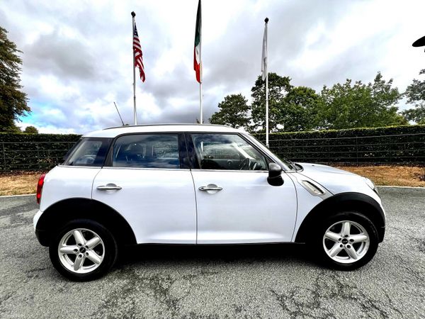Mini Cooper Hatchback, Diesel, 2011, Silver