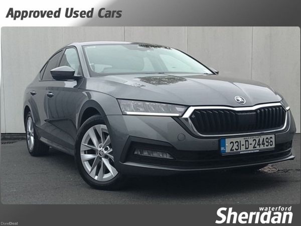 Skoda Octavia Saloon, Diesel, 2023, Grey