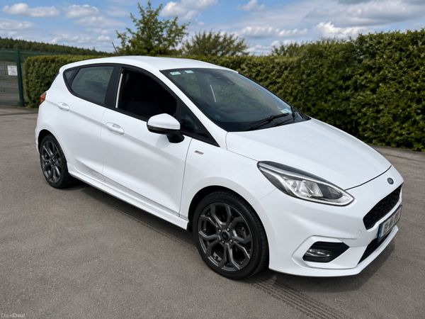 Volkswagen Golf Hatchback, Petrol, 2019, Black