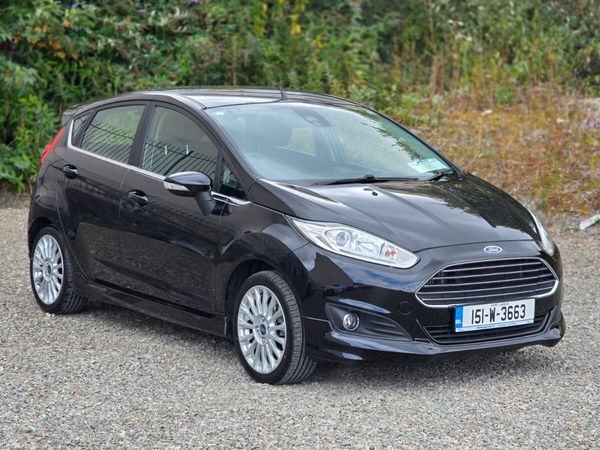 Ford Fiesta Hatchback, Petrol, 2015, Black