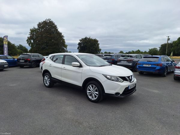 Nissan Qashqai Hatchback, Diesel, 2014, White