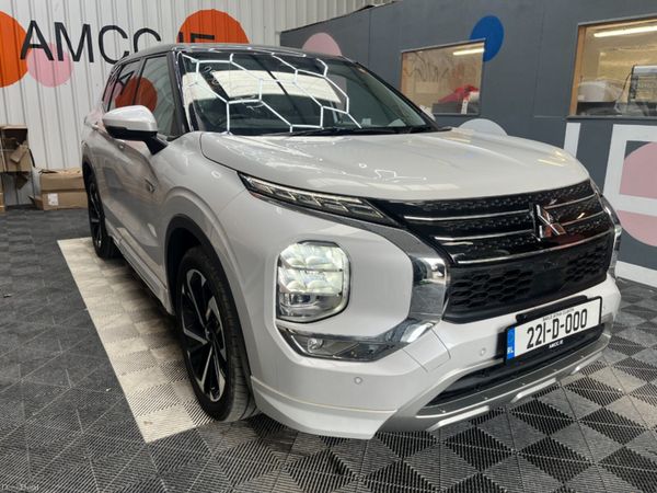 Mitsubishi Outlander SUV, Electric, 2023, White