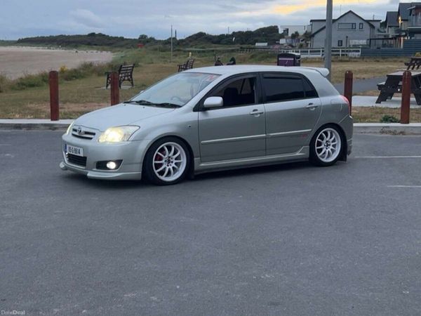 Toyota Corolla Hatchback, Petrol, 2005, Silver