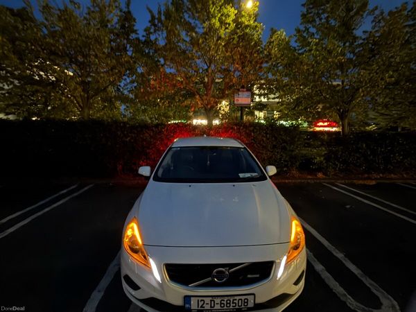 Volvo V60 Estate, Petrol, 2012, White