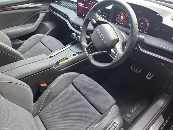 Skoda Superb Saloon, Diesel, 2026, Black