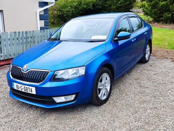 Skoda Octavia Hatchback, Diesel, 2016, Blue