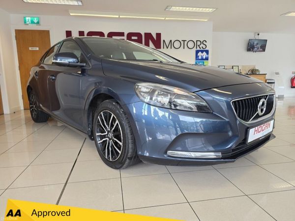 Volvo V40 Estate, Diesel, 2017, Blue