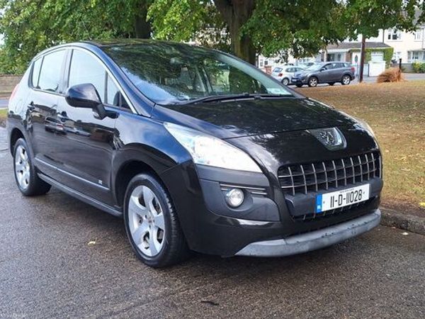 Peugeot 3008 MPV, Diesel, 2011, Black