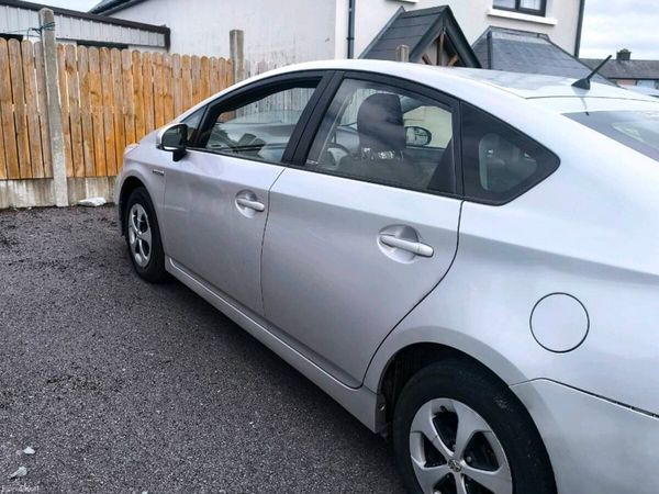 Toyota Prius Hatchback, Petrol Hybrid, 2016, Silver
