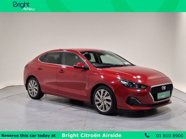 Hyundai i30 Hatchback, Petrol, 2019, Red