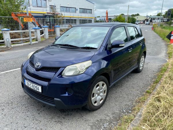 Toyota Urban Cruiser Hatchback, Petrol, 2009, Blue