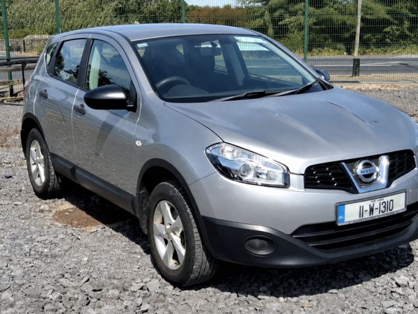 Nissan Qashqai Hatchback, Petrol, 2011, Silver